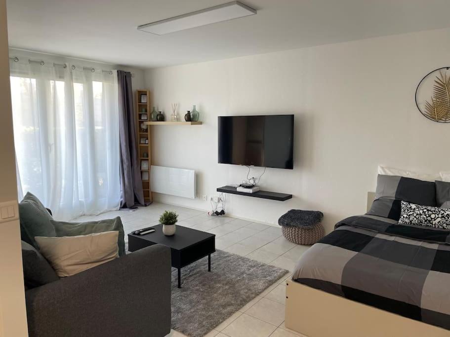 Appartement Cosy Proche Paris Le Bourget Bagian luar foto